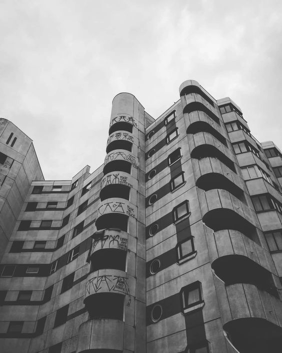 Archillect ID 197520