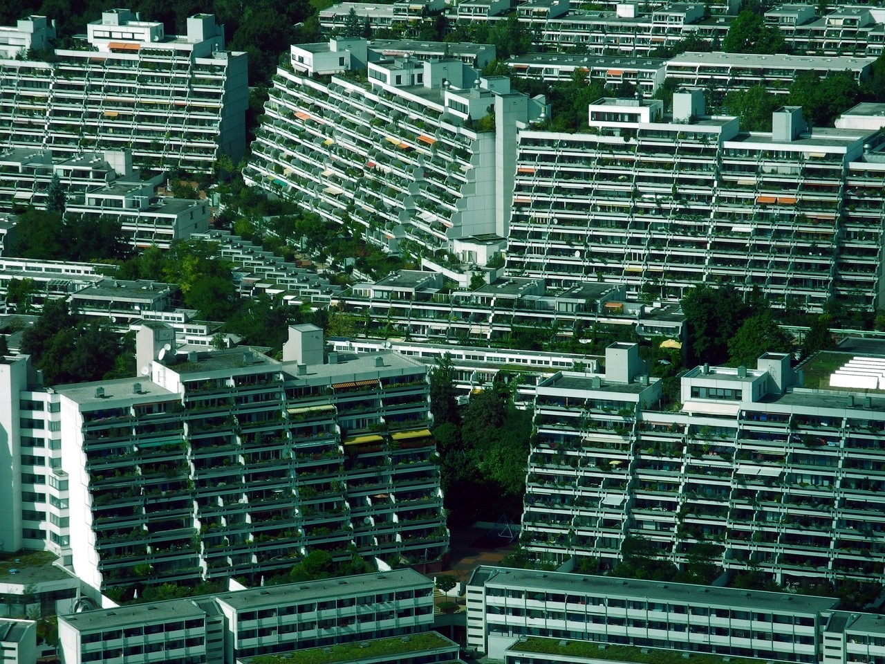 Archillect ID 197560