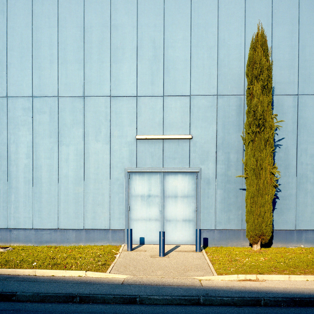 Archillect ID 198099