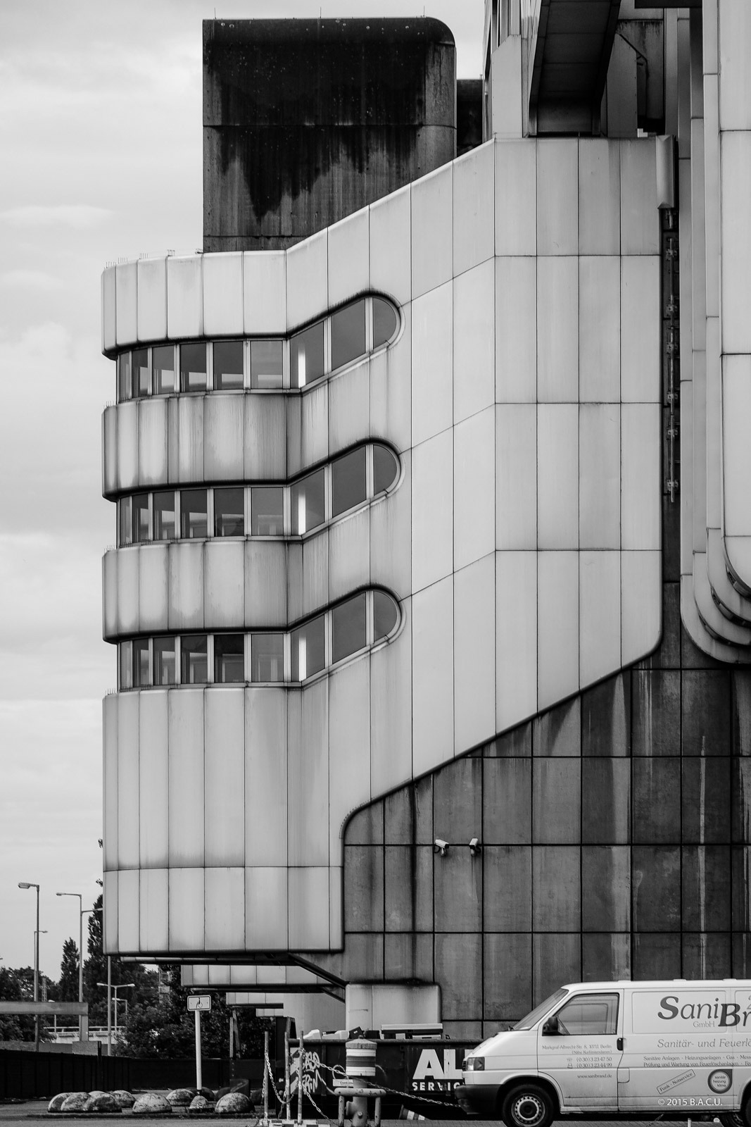 Archillect ID 198278