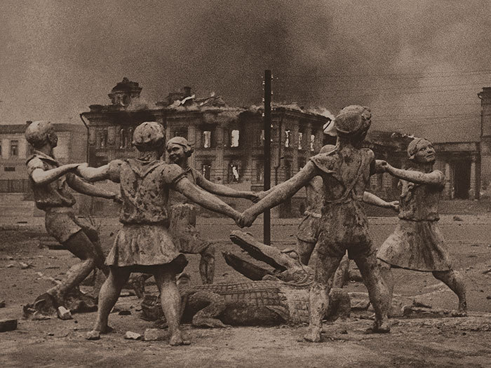 Archillect ID 199105