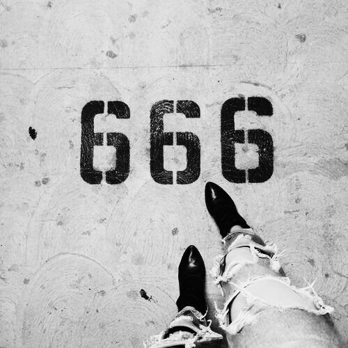 Archillect ID 200047