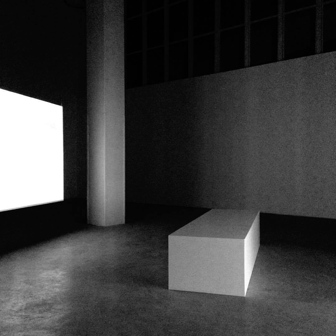 Archillect ID 200379