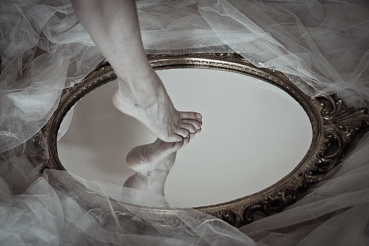 Archillect ID 201563