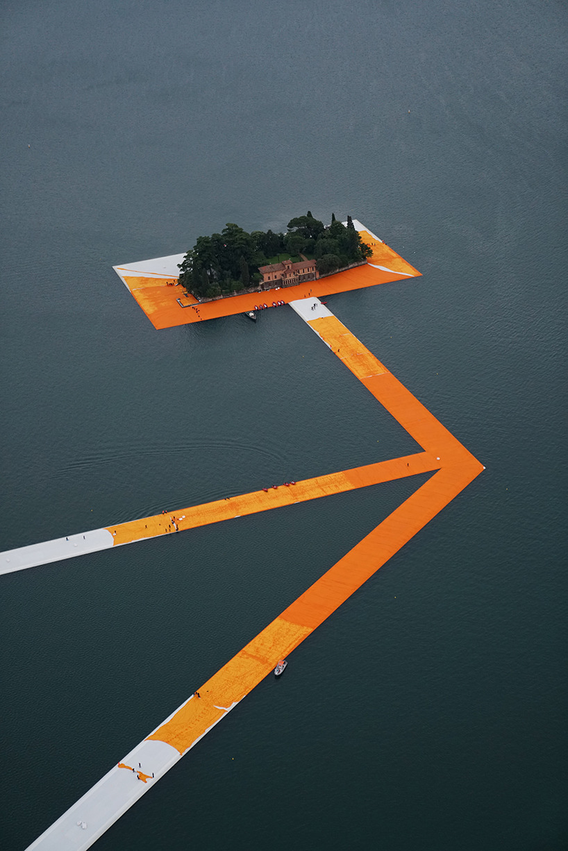 Archillect ID 205414