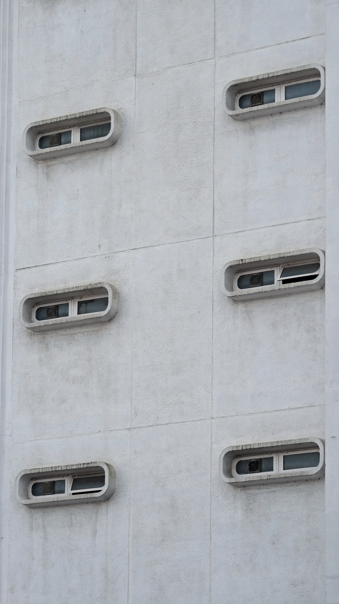 Archillect ID 206635