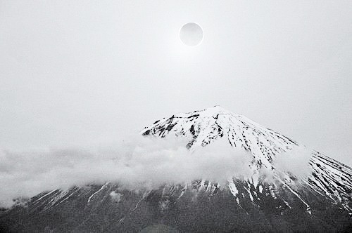 Archillect ID 208864