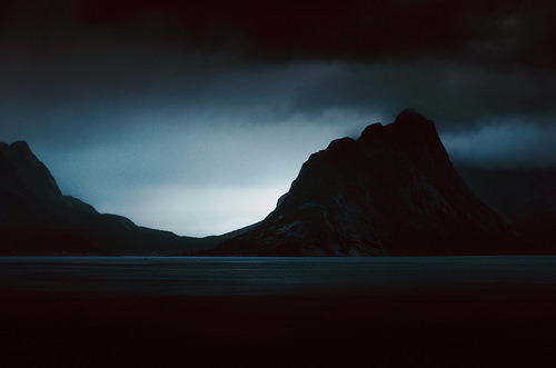 Archillect ID 210454