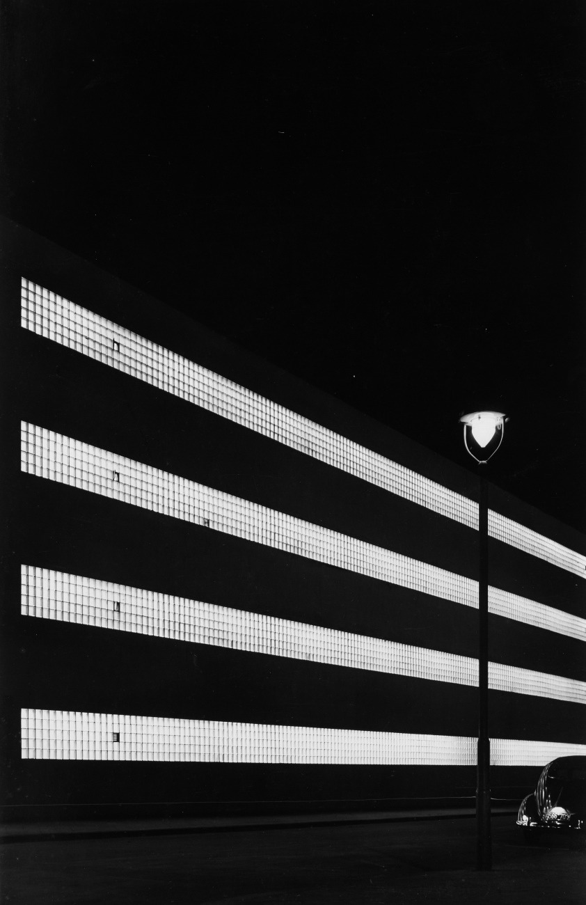 Archillect ID 210652