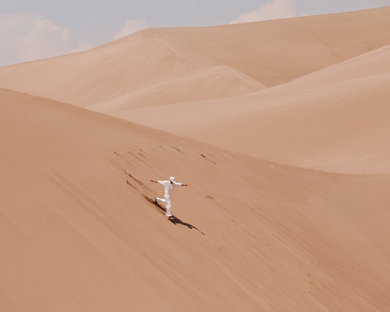 Archillect ID 214378