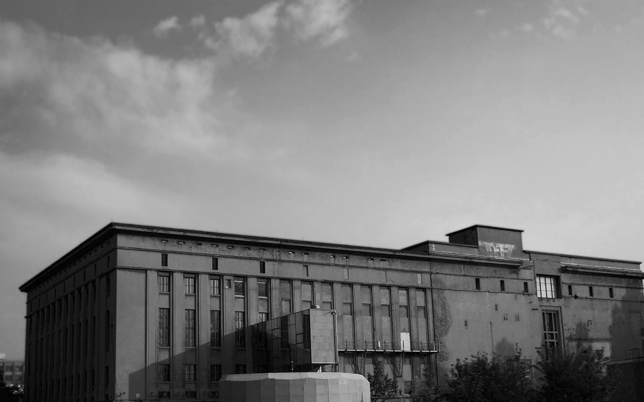 Archillect ID 214737