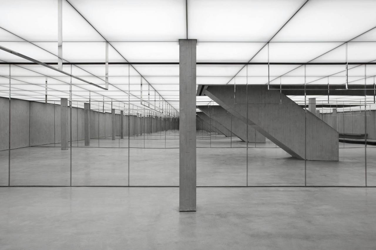 Archillect ID 215598