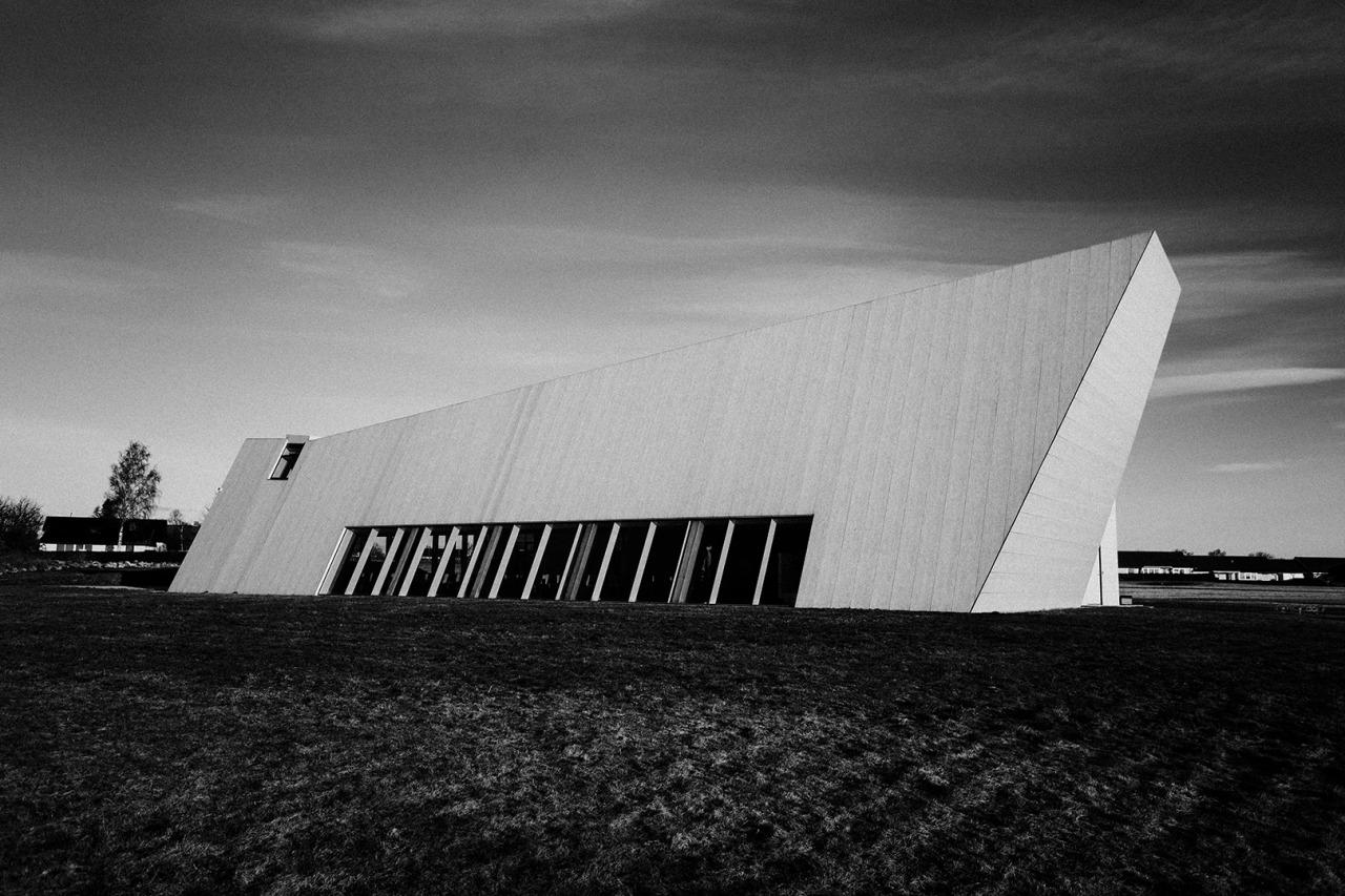 Archillect ID 217172