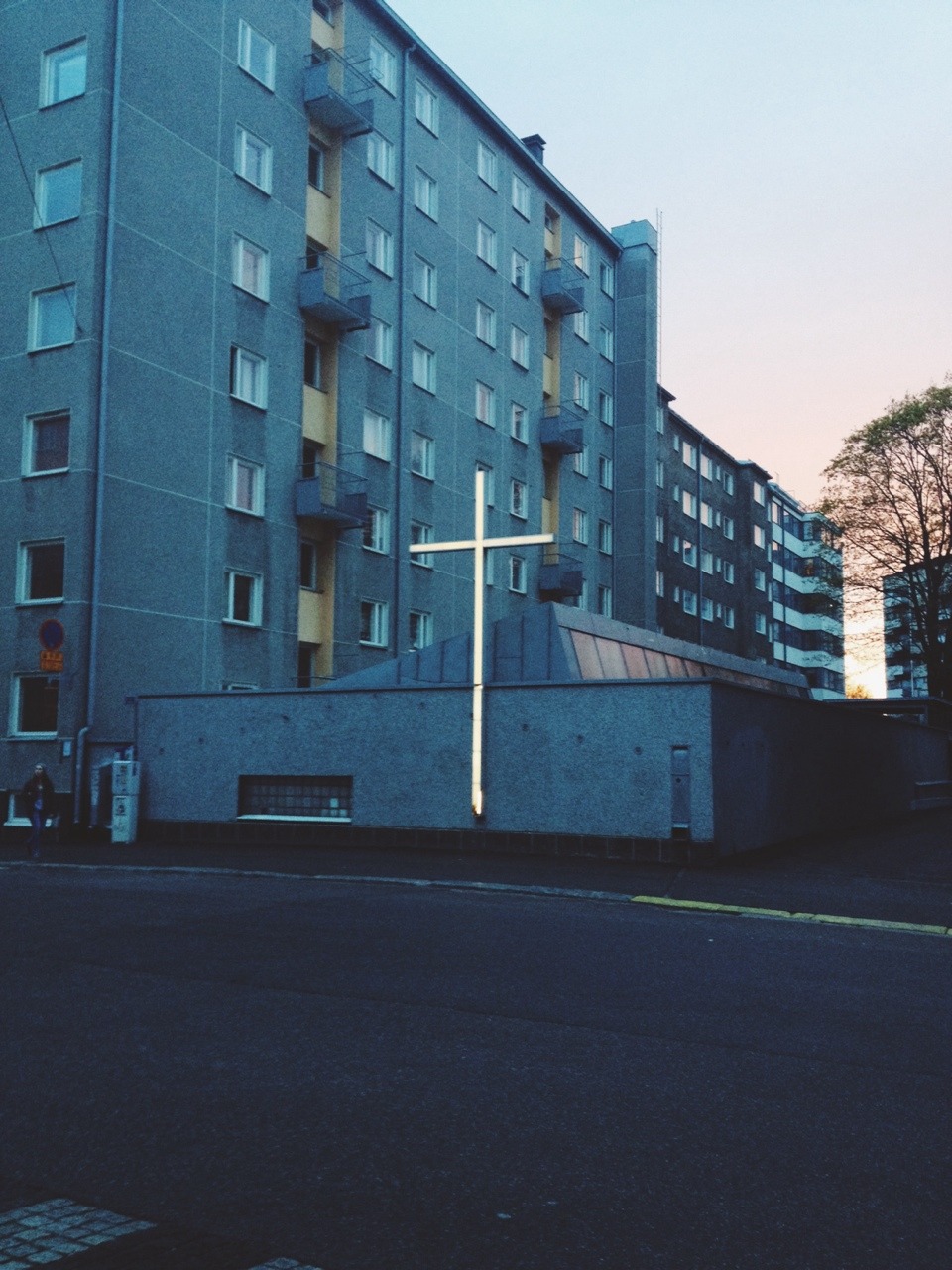 Archillect ID 217936