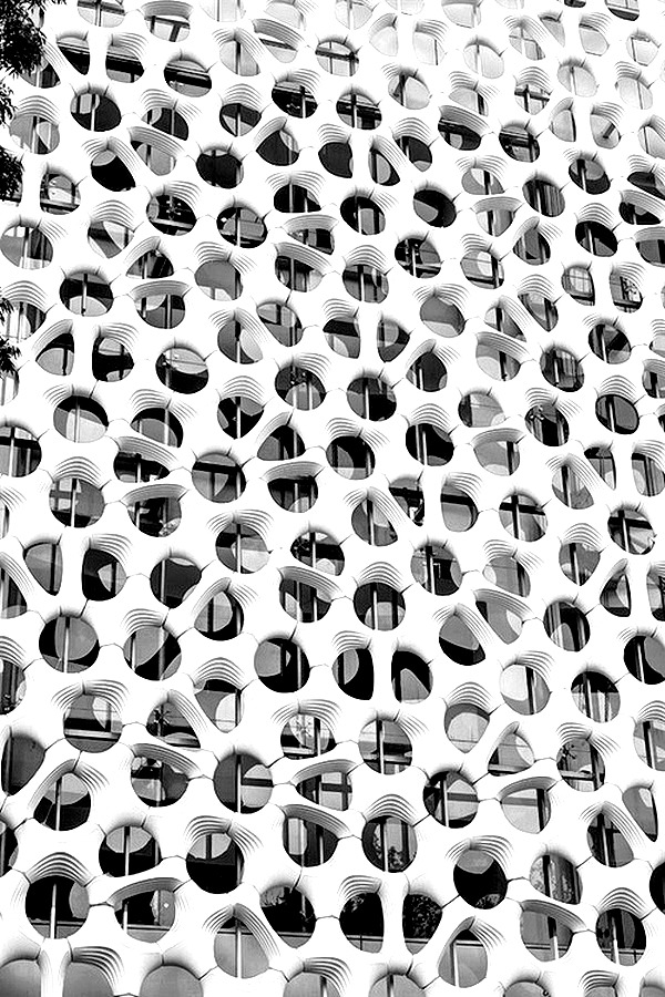 Archillect ID 219215