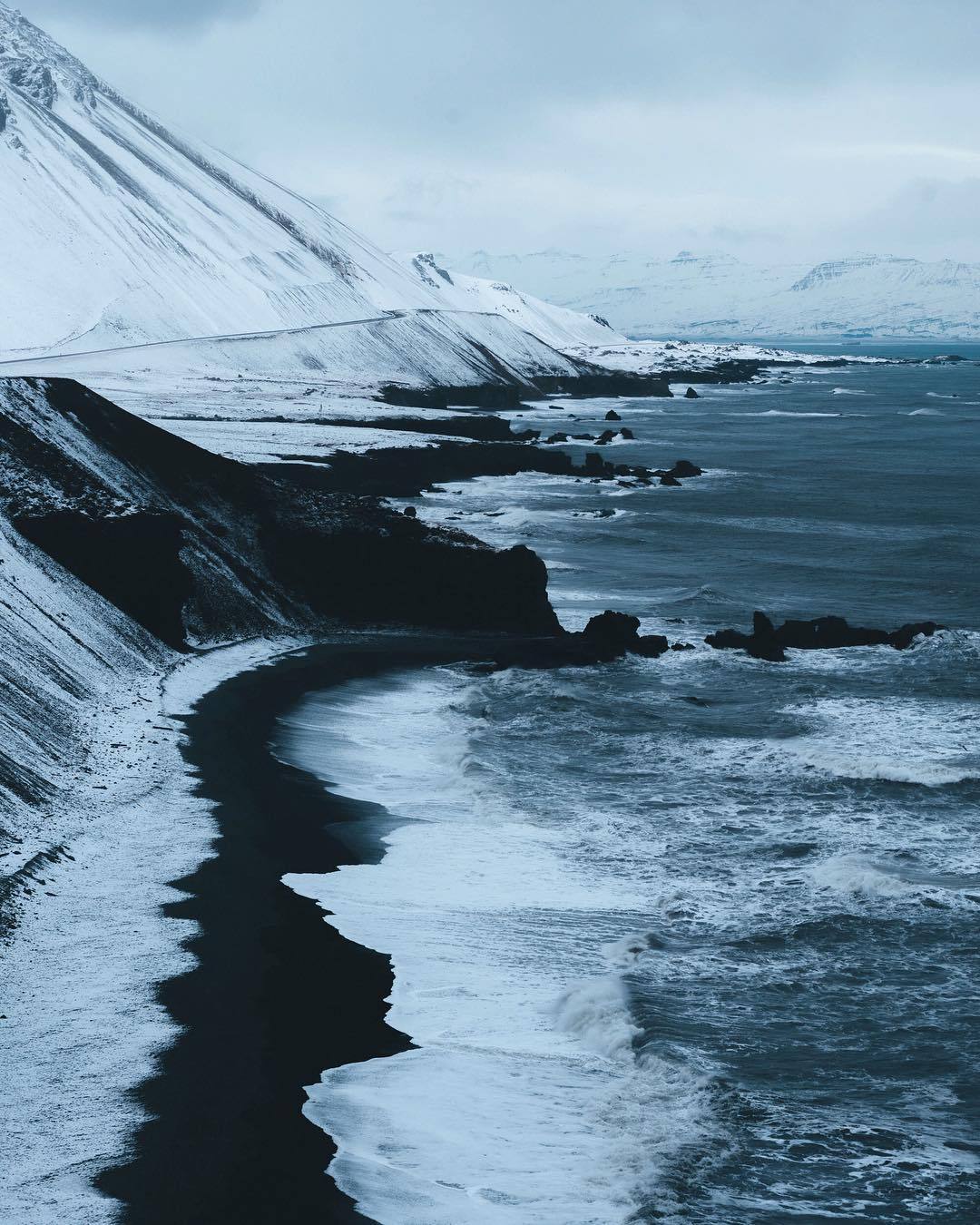 Archillect ID 219352