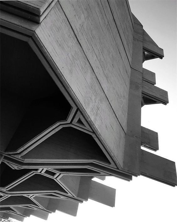 Archillect ID 219377