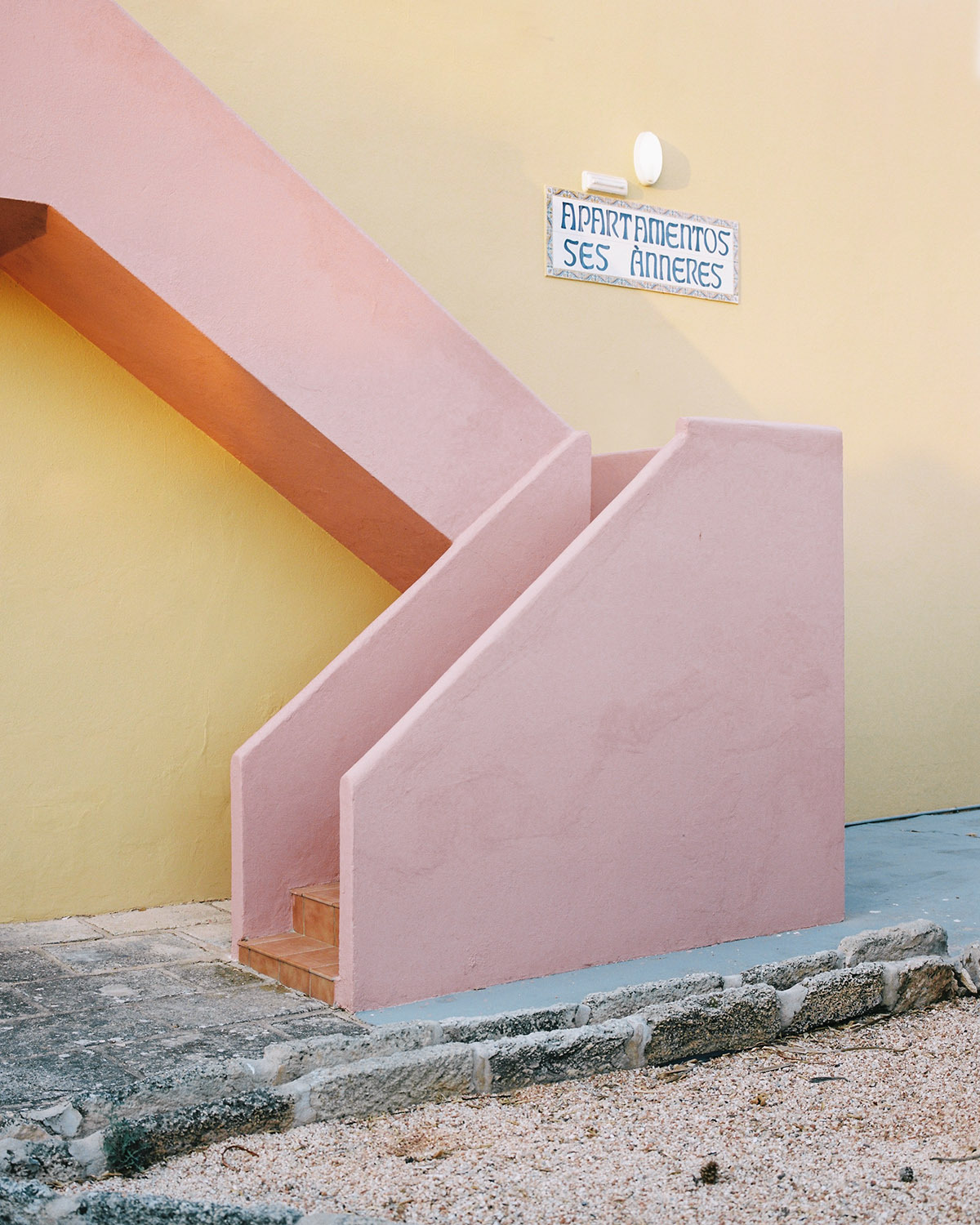 Archillect ID 219397