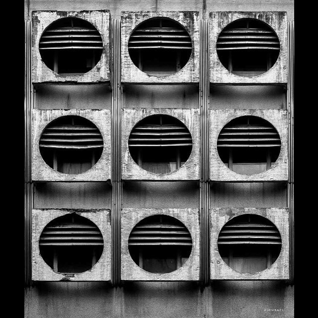 Archillect ID 219422