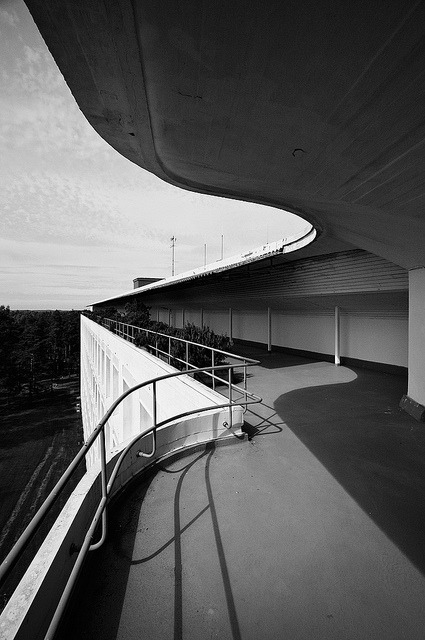 Archillect ID 221950