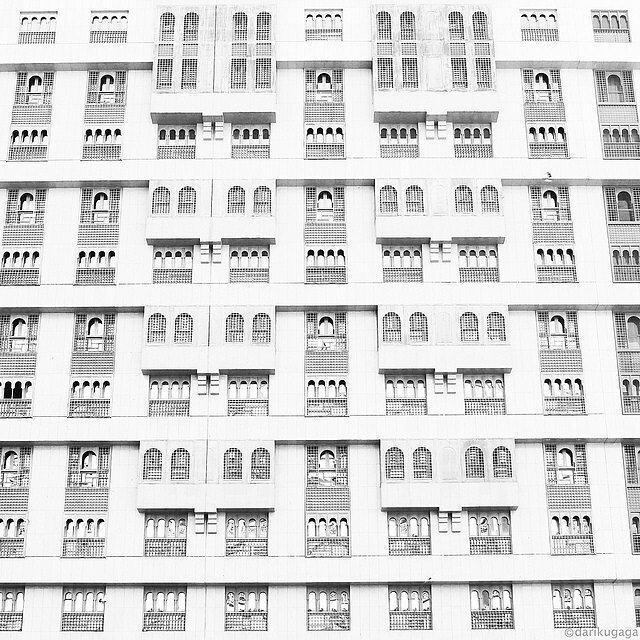 Archillect ID 225312