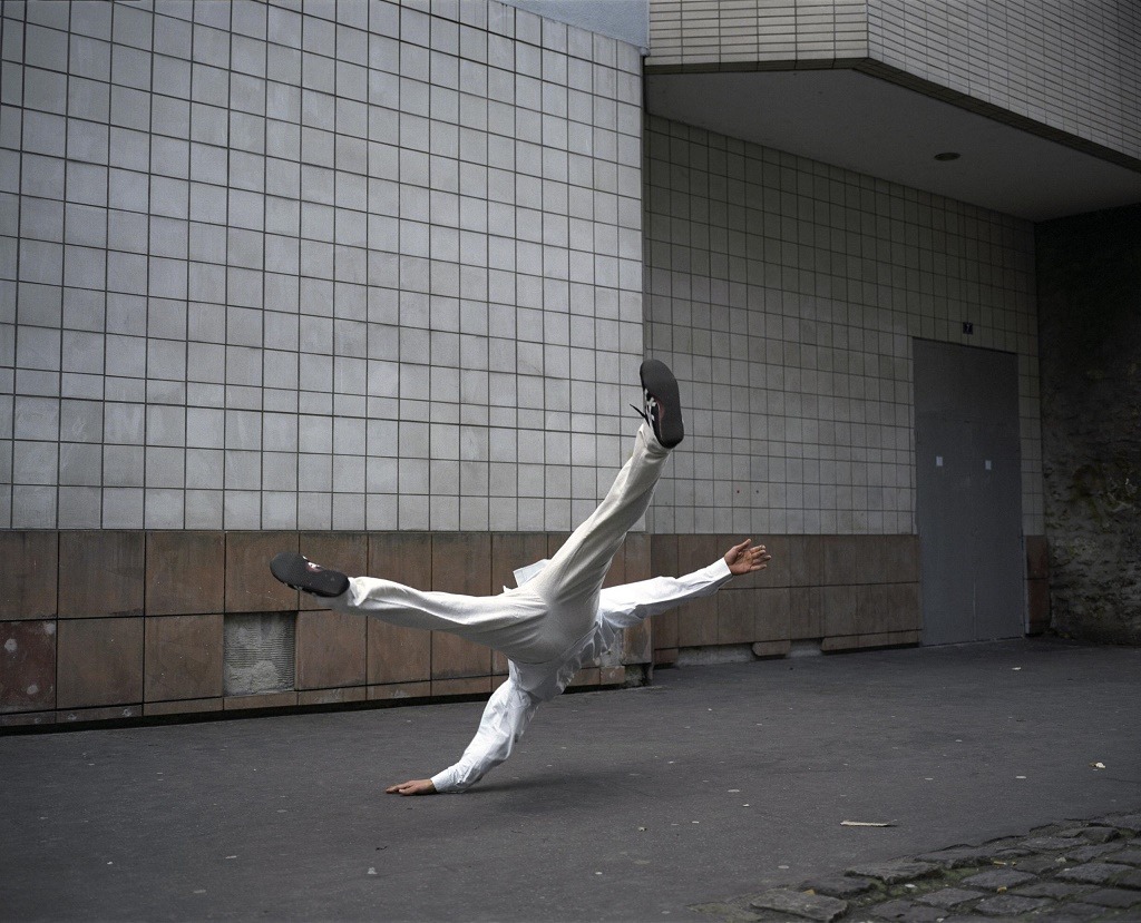 Archillect ID 225338