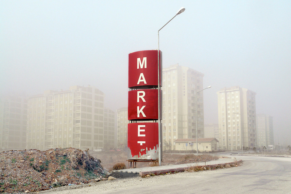 Archillect ID 225392
