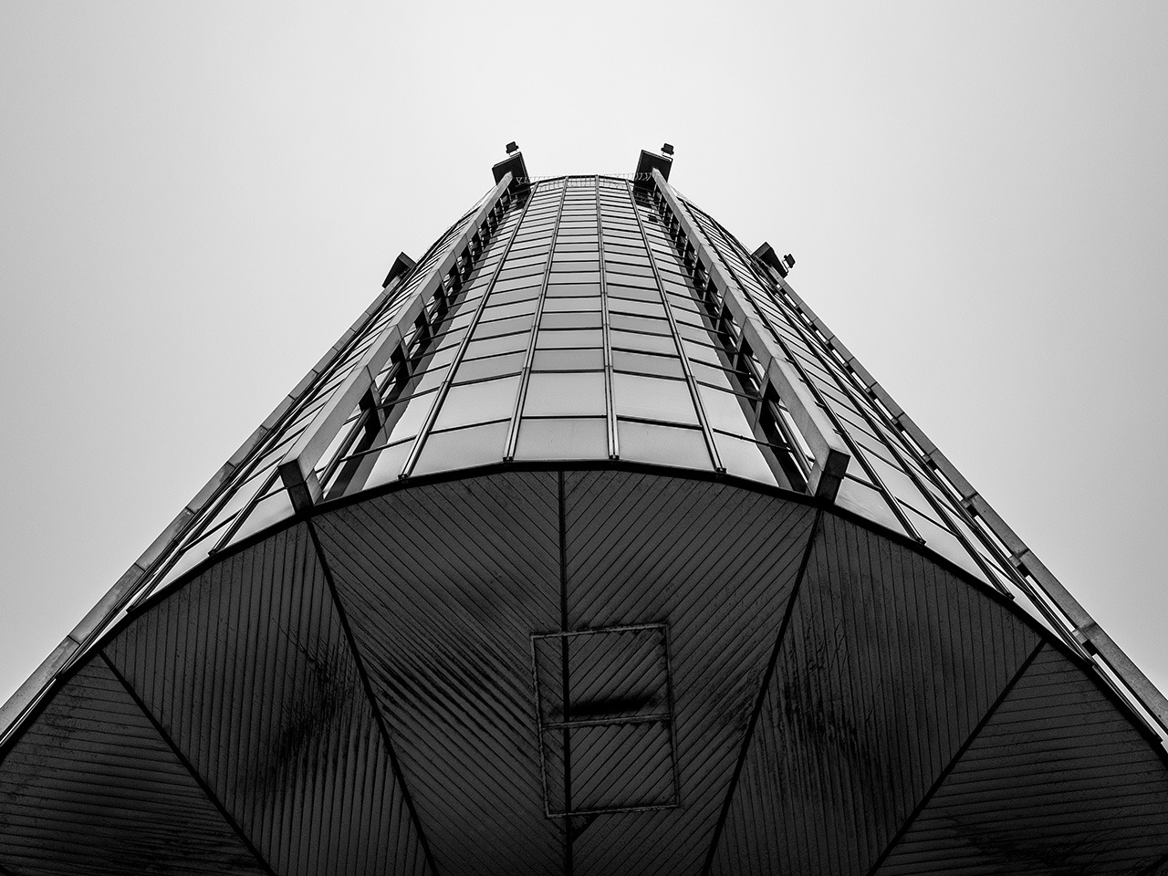 Archillect ID 225725