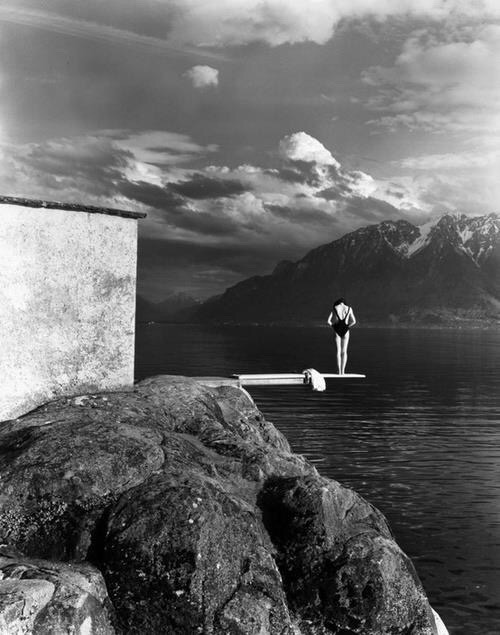 Archillect ID 225920