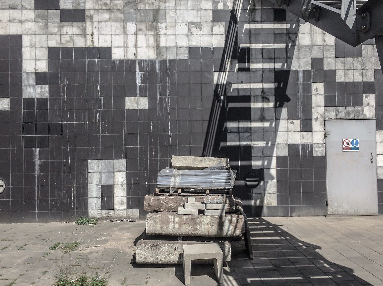Archillect ID 225929