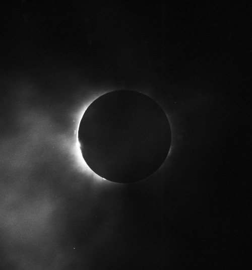 Archillect ID 226299