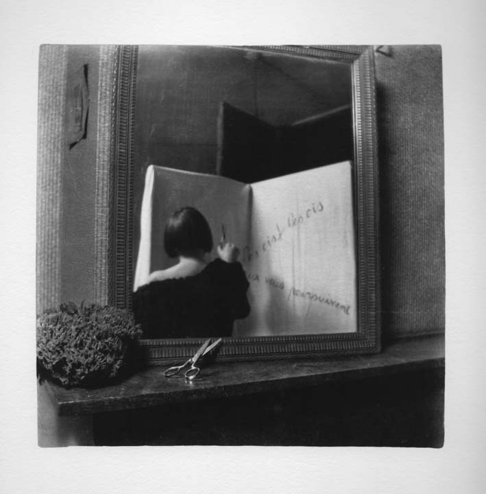 Archillect ID 226349