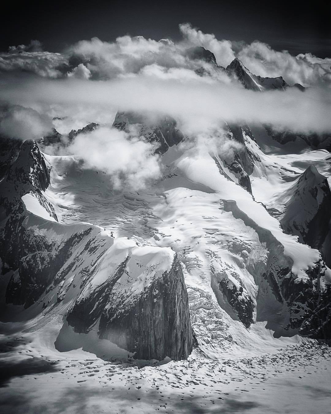 Archillect ID 227647