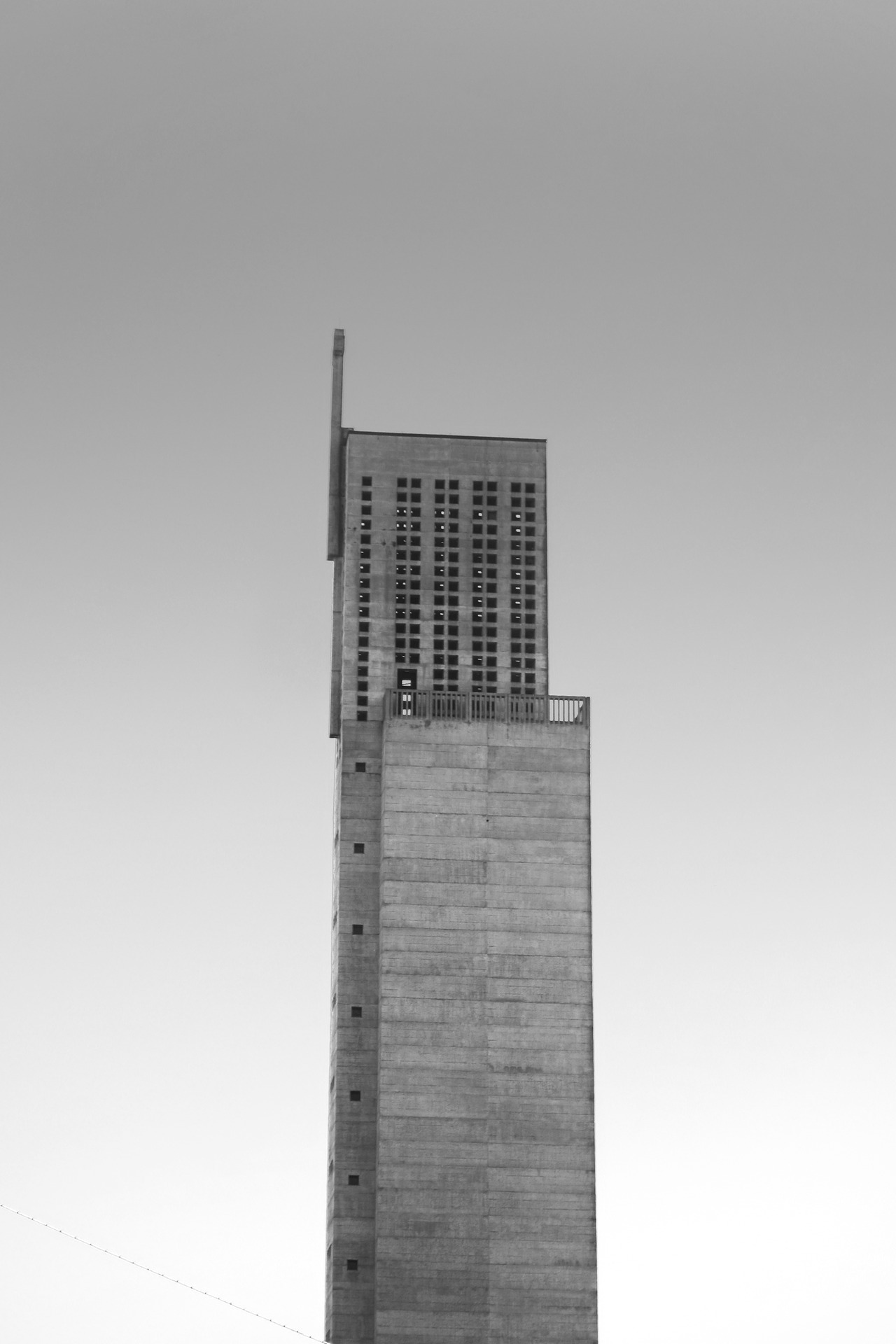 Archillect ID 228559