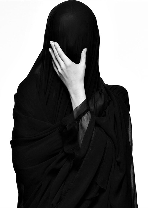 Archillect ID 228585