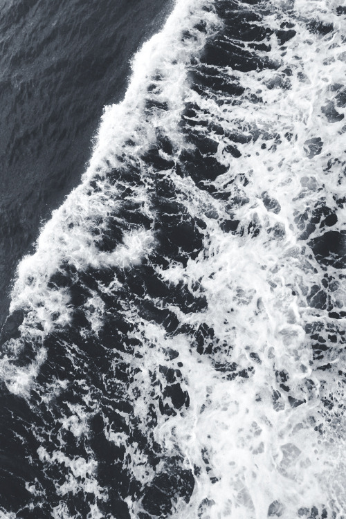 Archillect ID 229600
