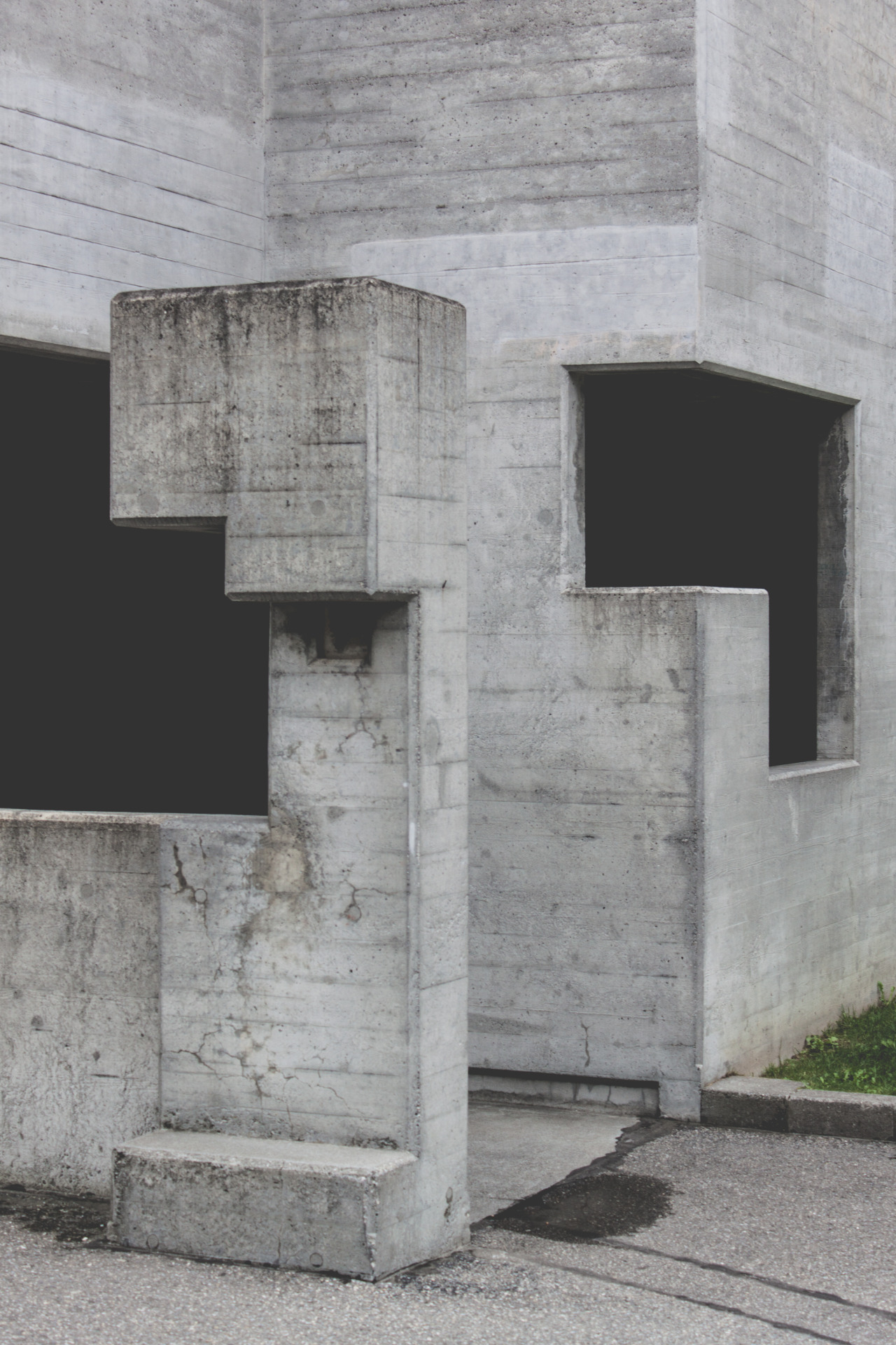 Archillect ID 229699
