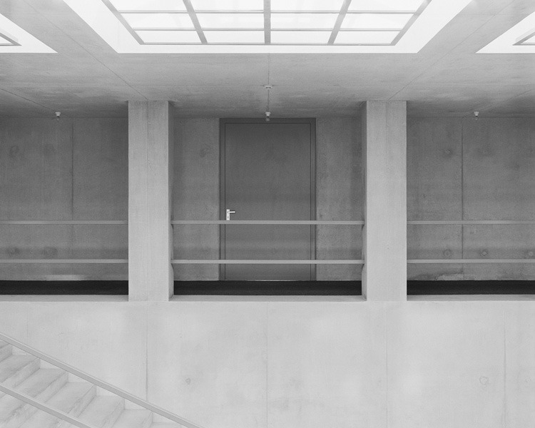 Archillect ID 231786