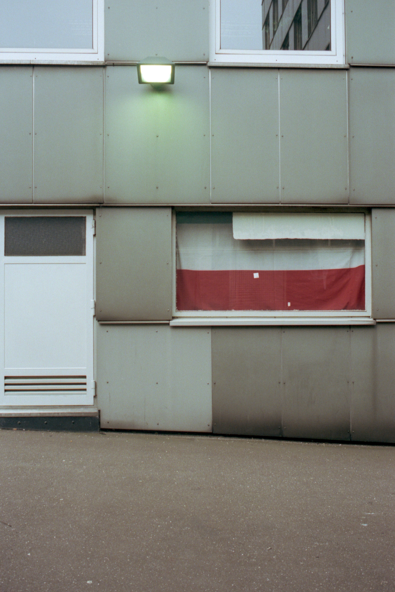 Archillect ID 233373