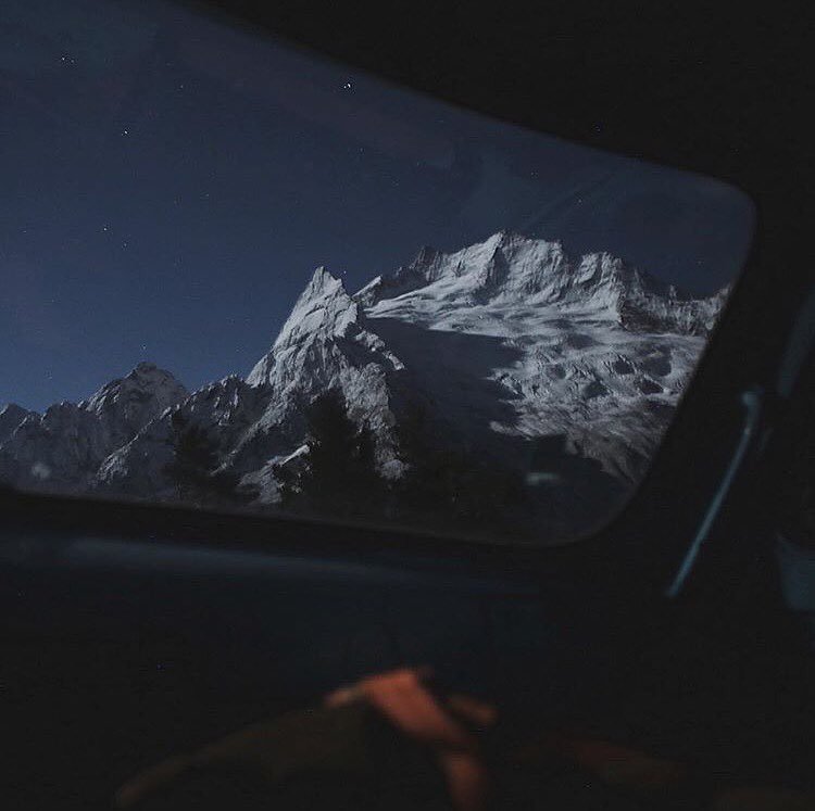 Archillect ID 233666
