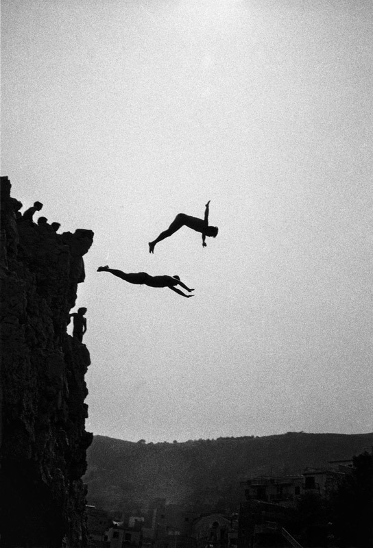 Archillect ID 235019
