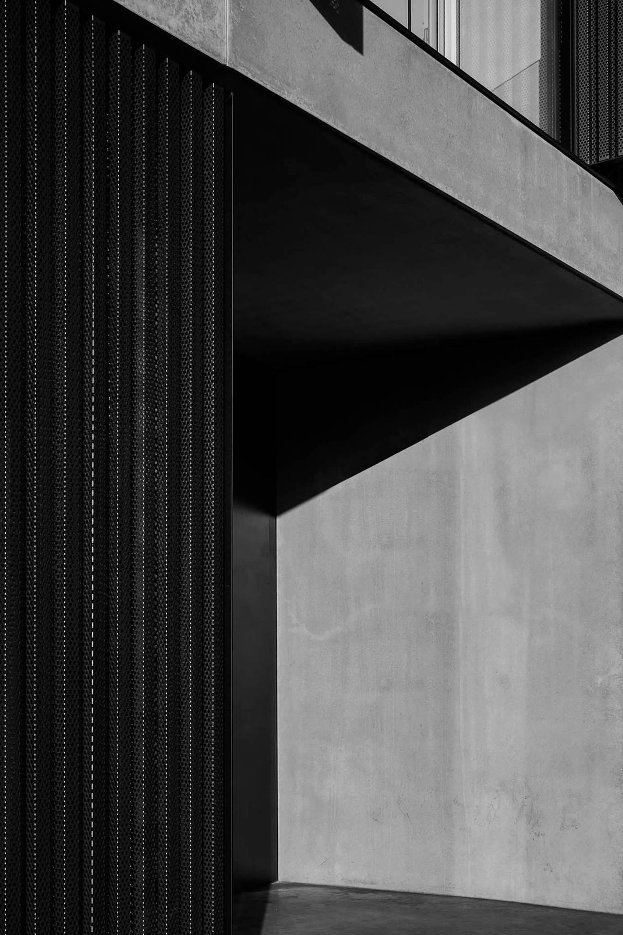 Archillect ID 236365