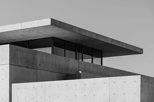 Archillect ID 237516