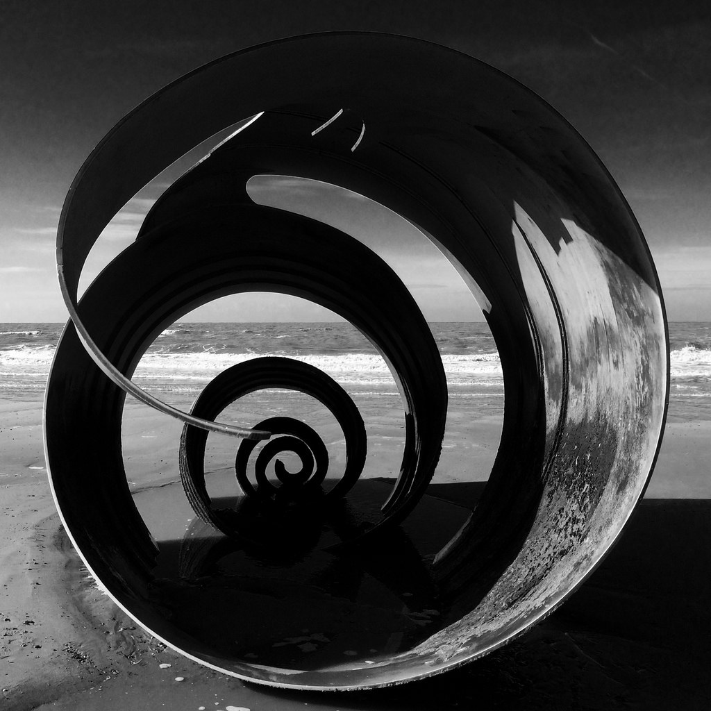 Archillect ID 237775