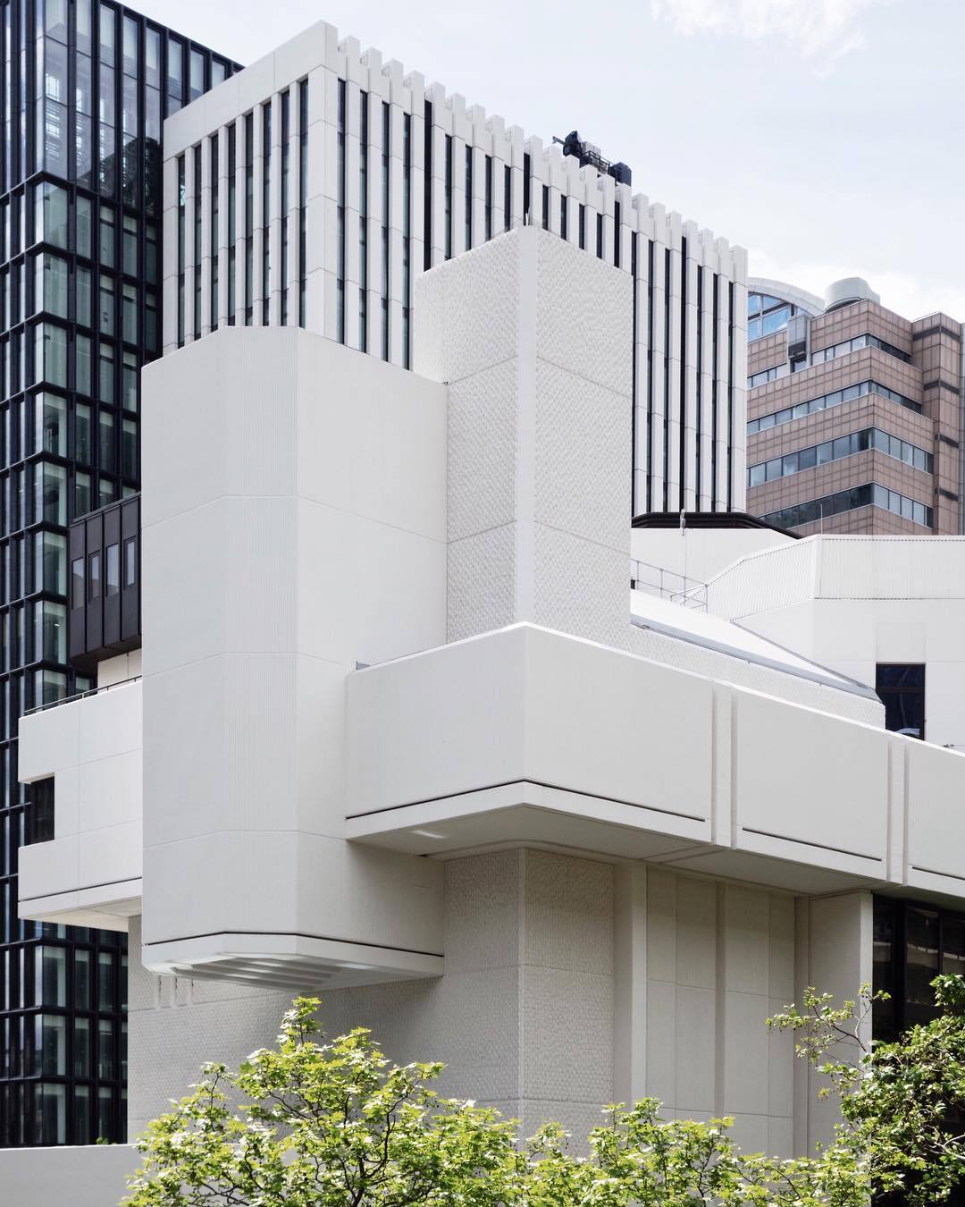 Archillect ID 238282