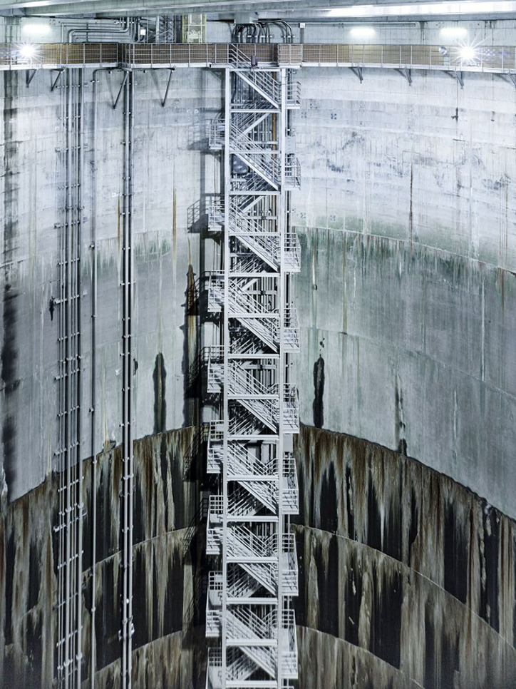 Archillect ID 239348