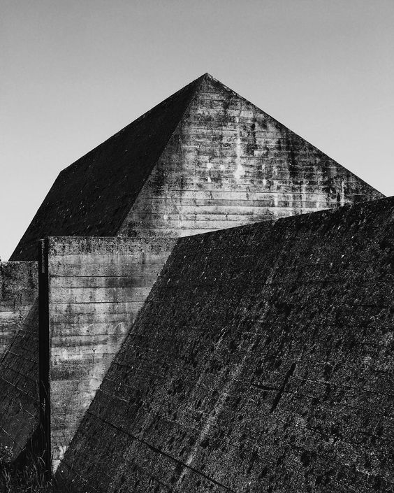 Archillect ID 240440