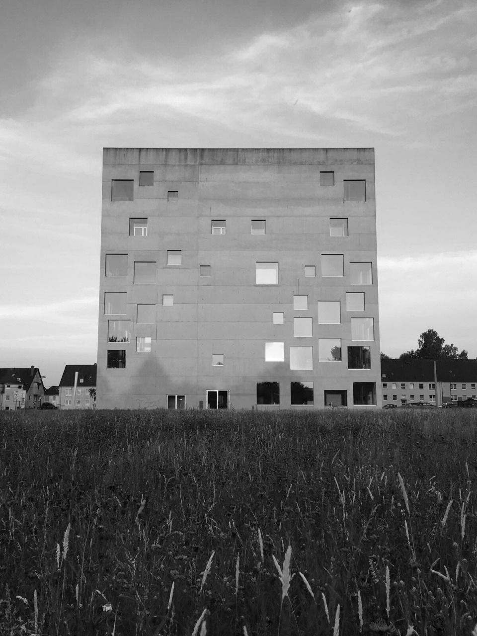 Archillect ID 241578