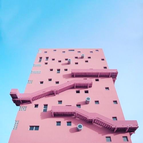 Archillect ID 241797