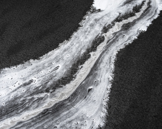 Archillect ID 243018